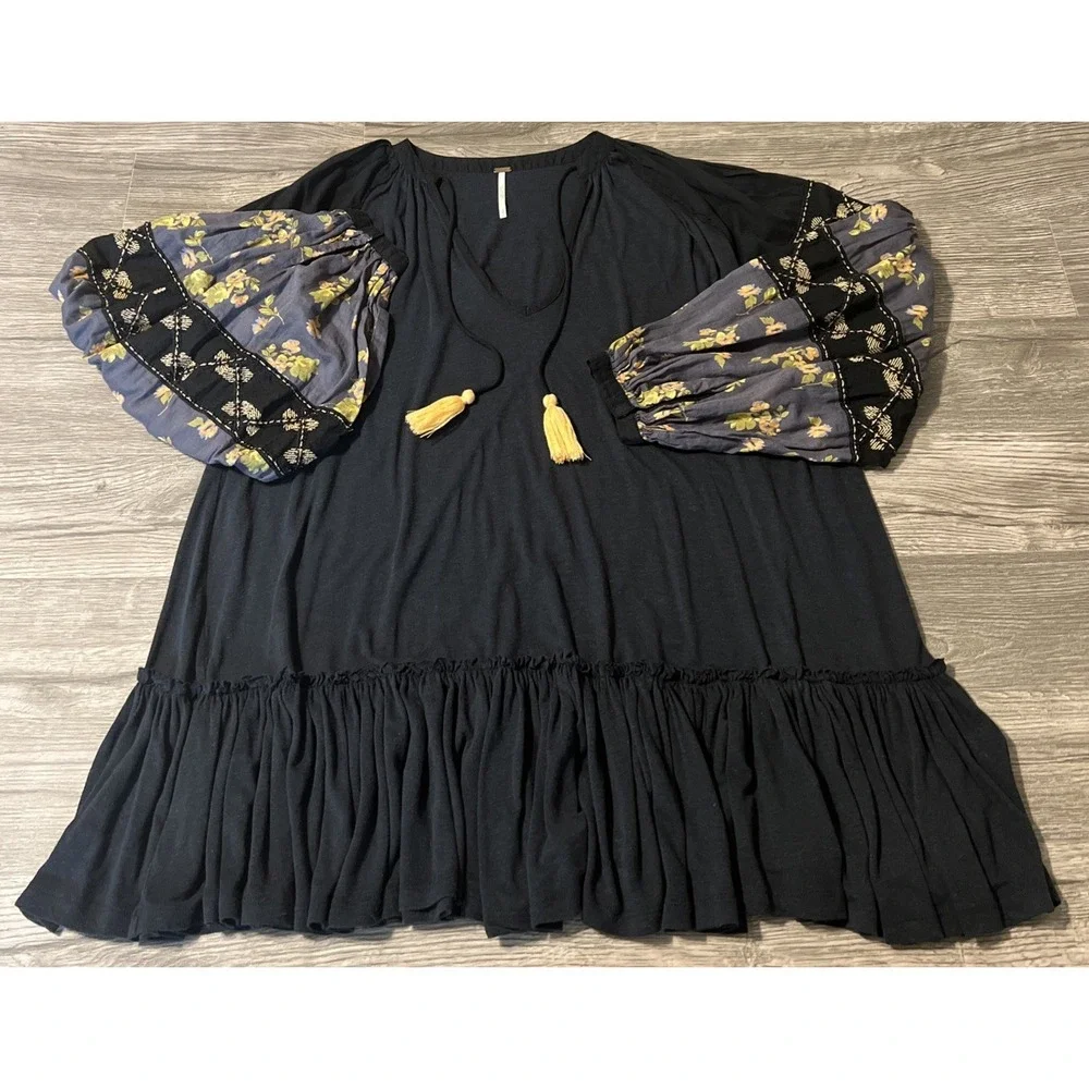 Free People Mix It Up Black Floral Bohemian Oversized Tunic Mini Dress Small